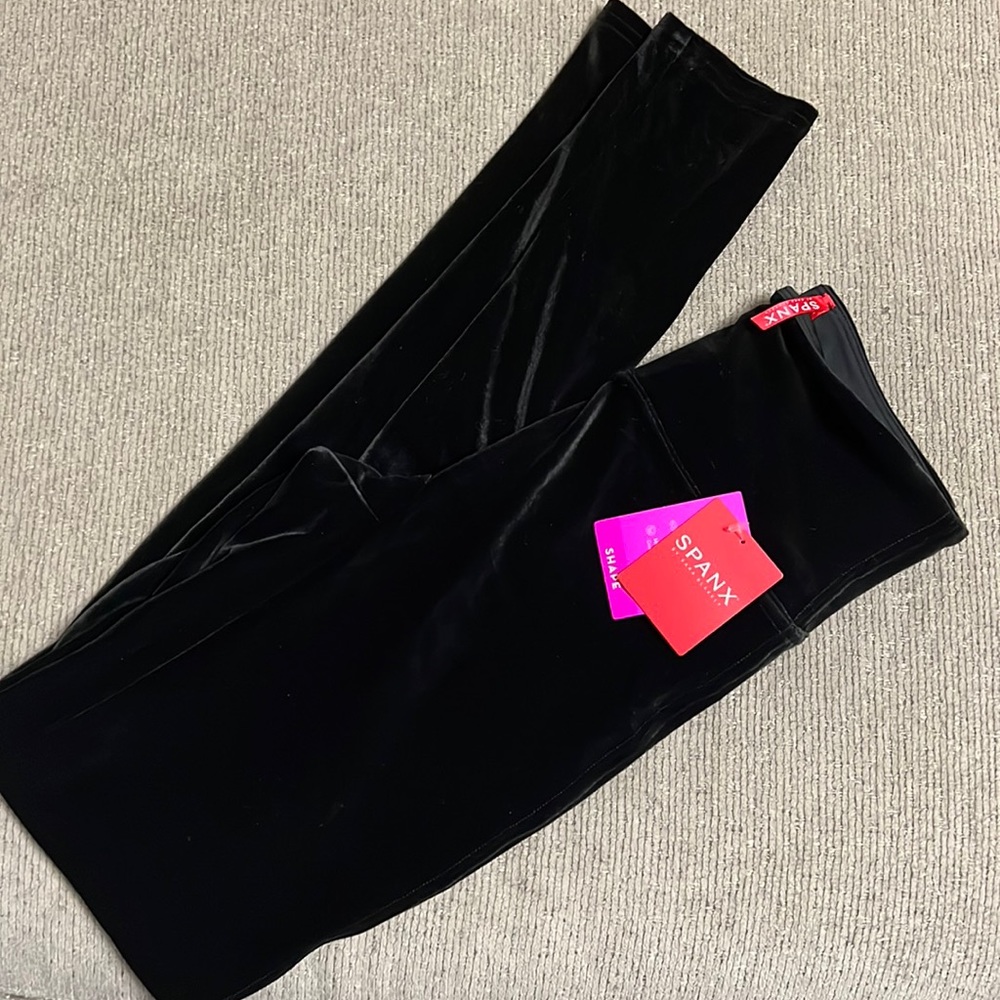 SPANX Velvet Leggings